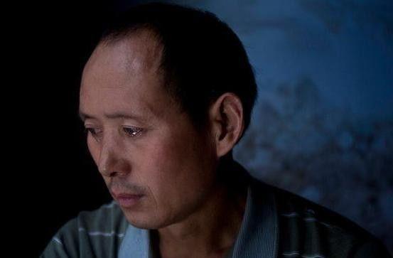 牲47岁母亲4次试管诞龙凤胎含泪照全家福凯发k8国际首页登录儿子在天津爆炸中牺
