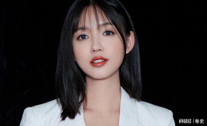 门怀孕6个月上春晚站C位真人生赢家凯发首页登录艳压奚梦瑶拒嫁30亿豪(图10)