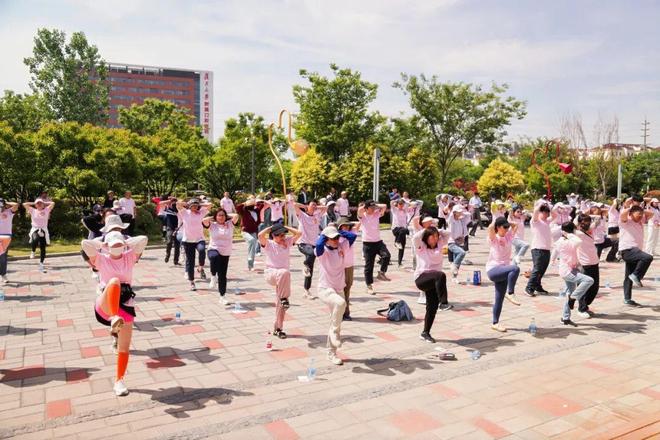 座公园变成“粉色”了凯发天生赢家闵行这