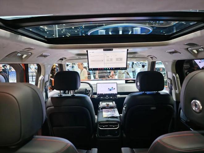 车展个人心中“六佳车”：情绪价值之选凯发K8旗舰店APP2025年成都(图12)