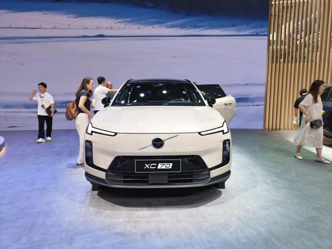 车展个人心中“六佳车”：情绪价值之选凯发K8旗舰店APP2025年成都(图21)